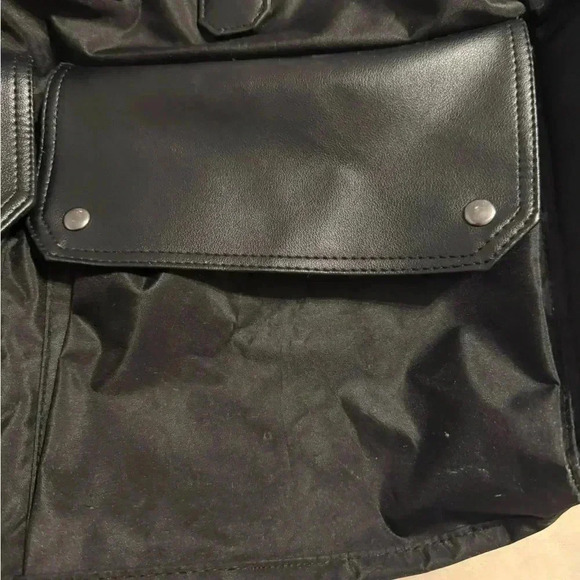 Kenneth Cole duffel travel gym weekender black bag with strap to carry. - Picture 2 of 7